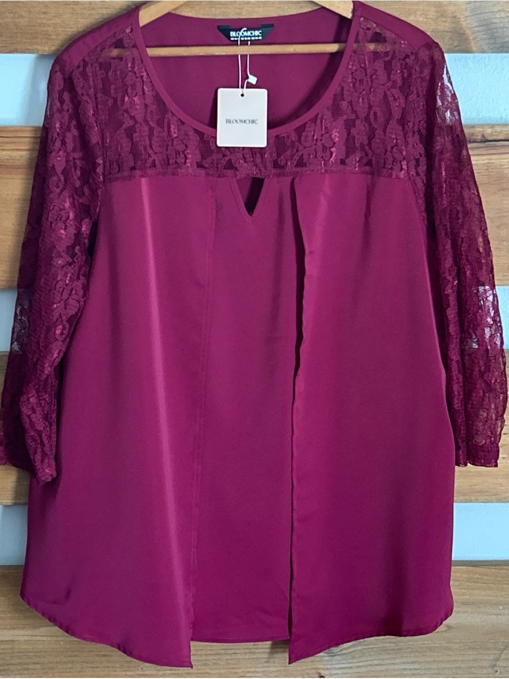 NWT BloomChic Deep Burgandy Lace Sleeve Floral Accents Women's Blouse Size 14-16